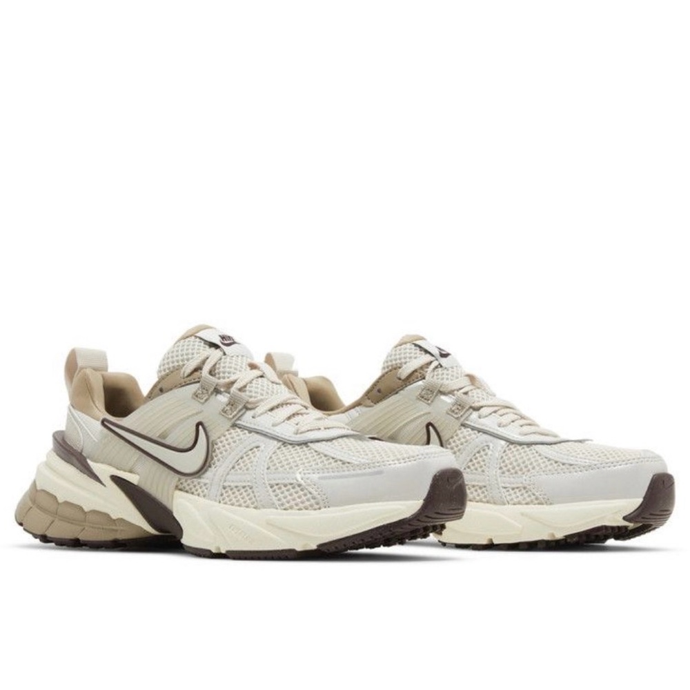 Nike women V2K run light orenwood brown